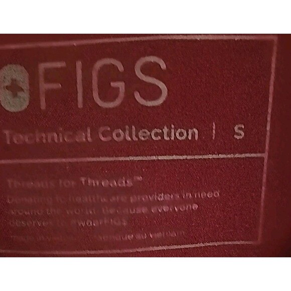 Figs Womens Scrubs Small Burgandy Top Front Pockets V-Neck - Picture 4 of 8